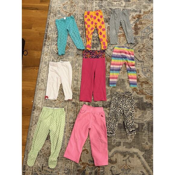 Lot Of 55 Pieces Of Girls Clothing, 18-24m, Assorted Brands Shorts & Pants +More - Picture 4 of 10